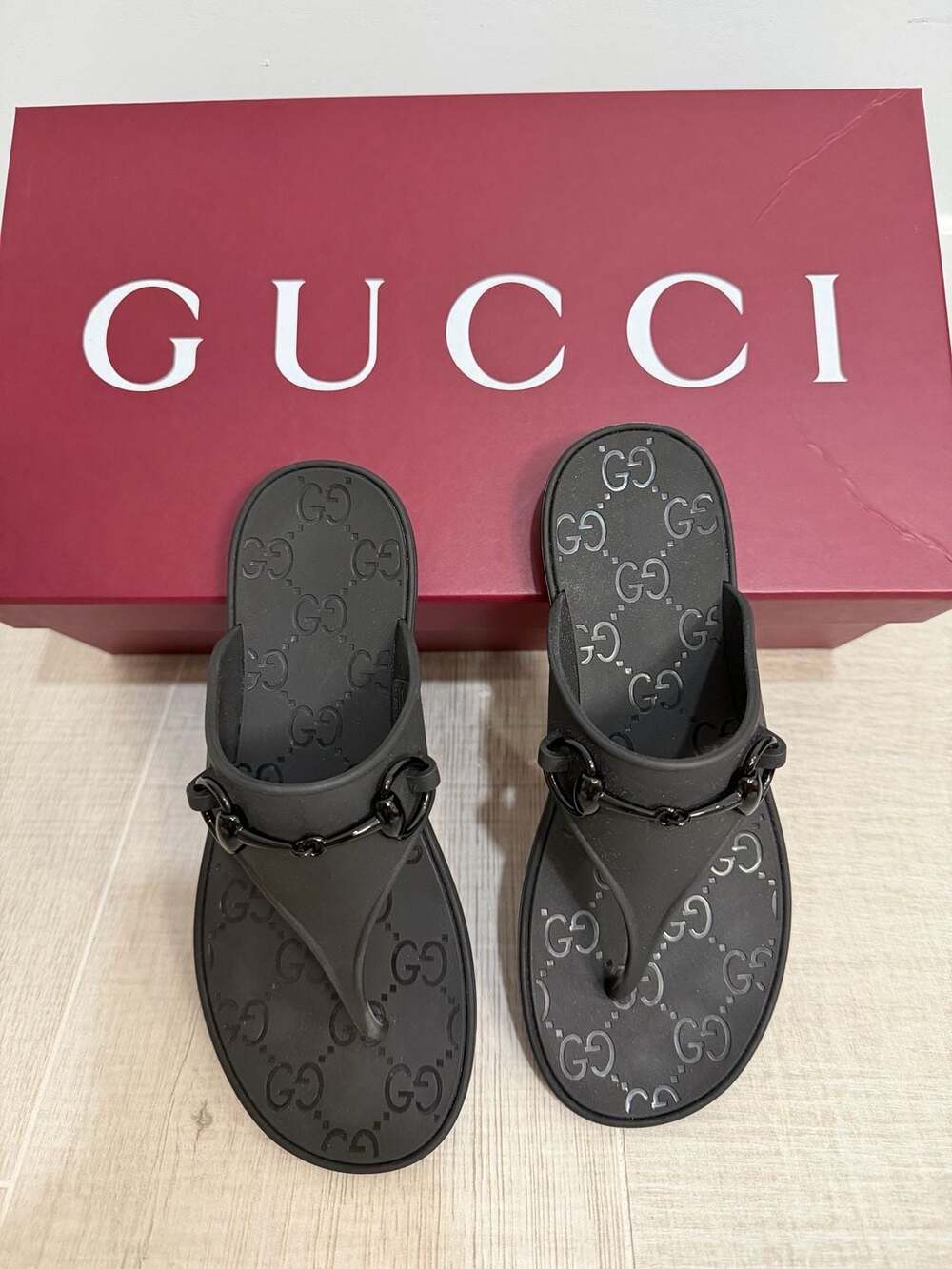 Gucci Minorca Horsebit Rubber Flip Flop Thong Sandals Black